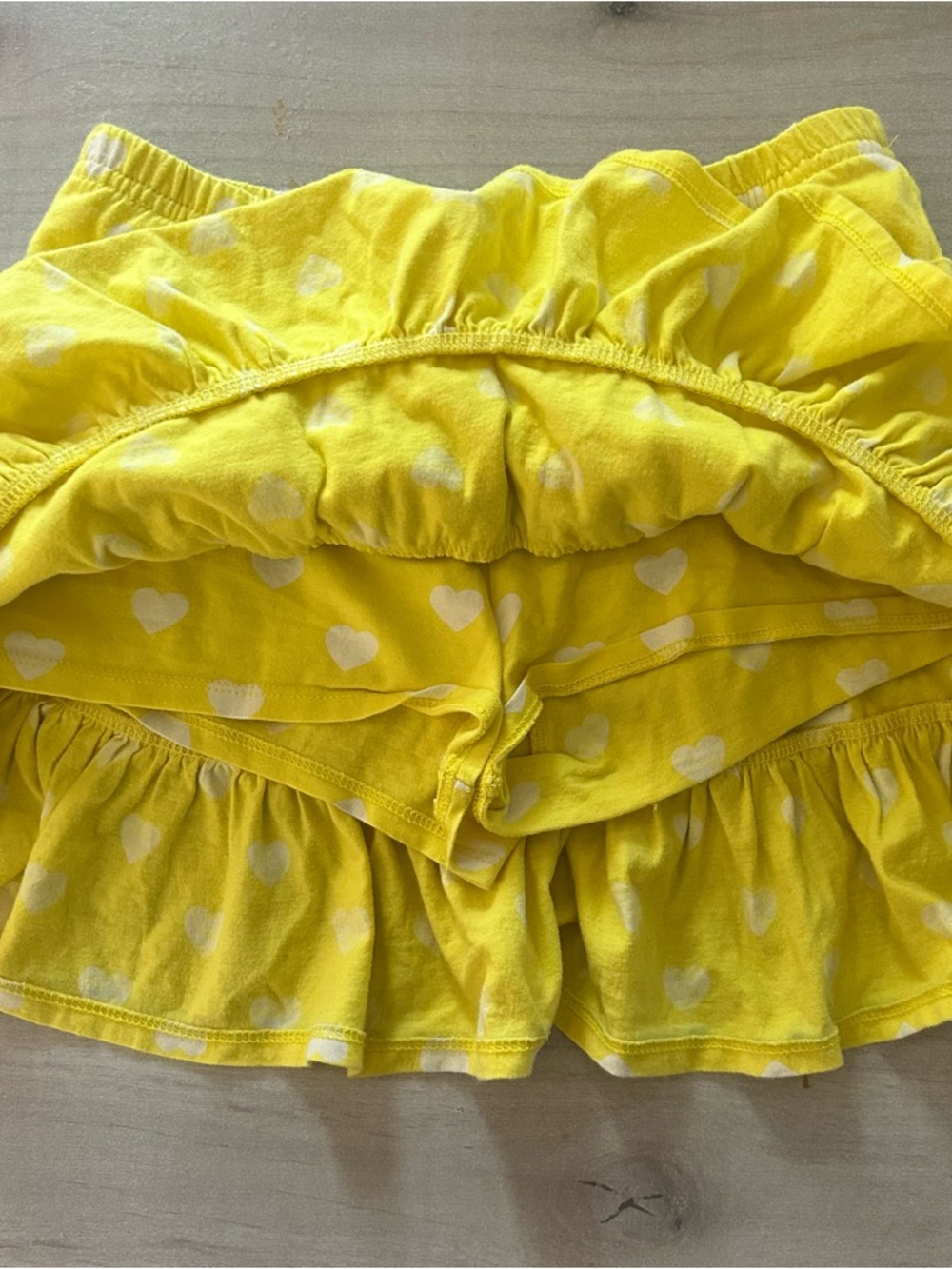 Mini Boden Yellow & White Polka Dot Tiered Ruffle Skort - Picture 3 of 3